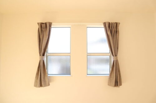 暮らしに遊び心を重ねた、1.5階の平屋